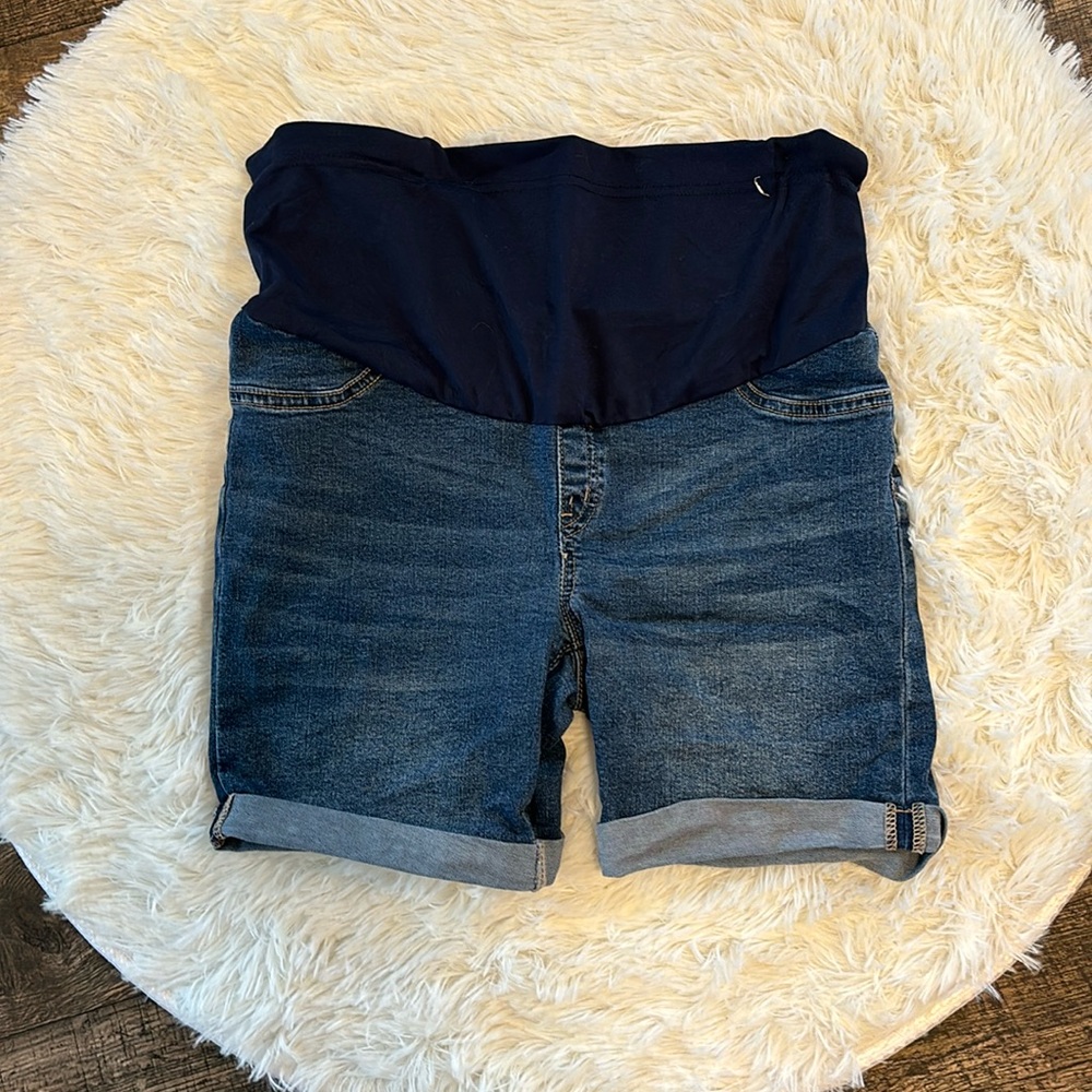 SHEIN Maternity Denim Shorts